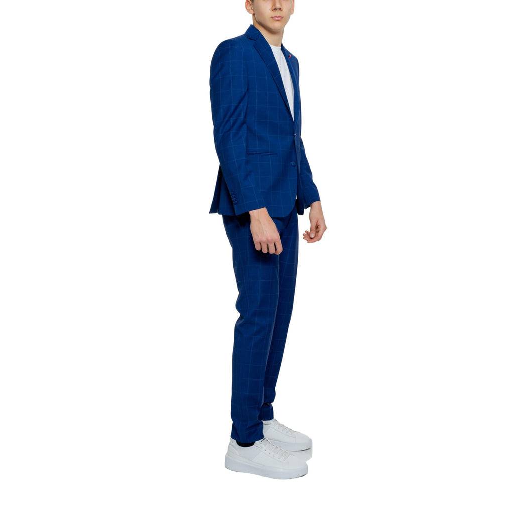 Mulish Homme Costumes