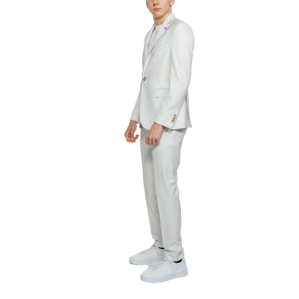 Mulish Homme Costumes