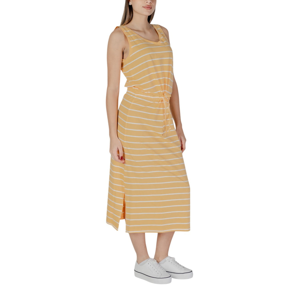 B.young Femme Robes