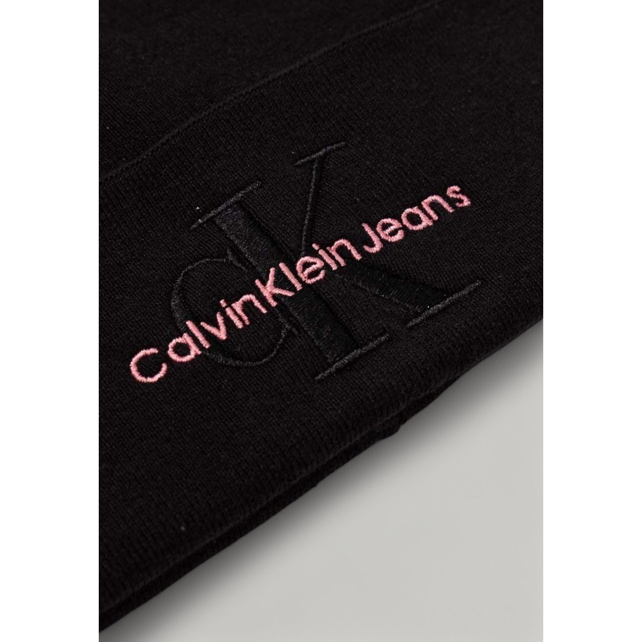 Calvin Klein Jeans Femme Chapeaux