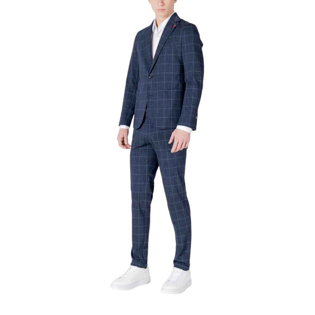 Mulish Homme Costumes